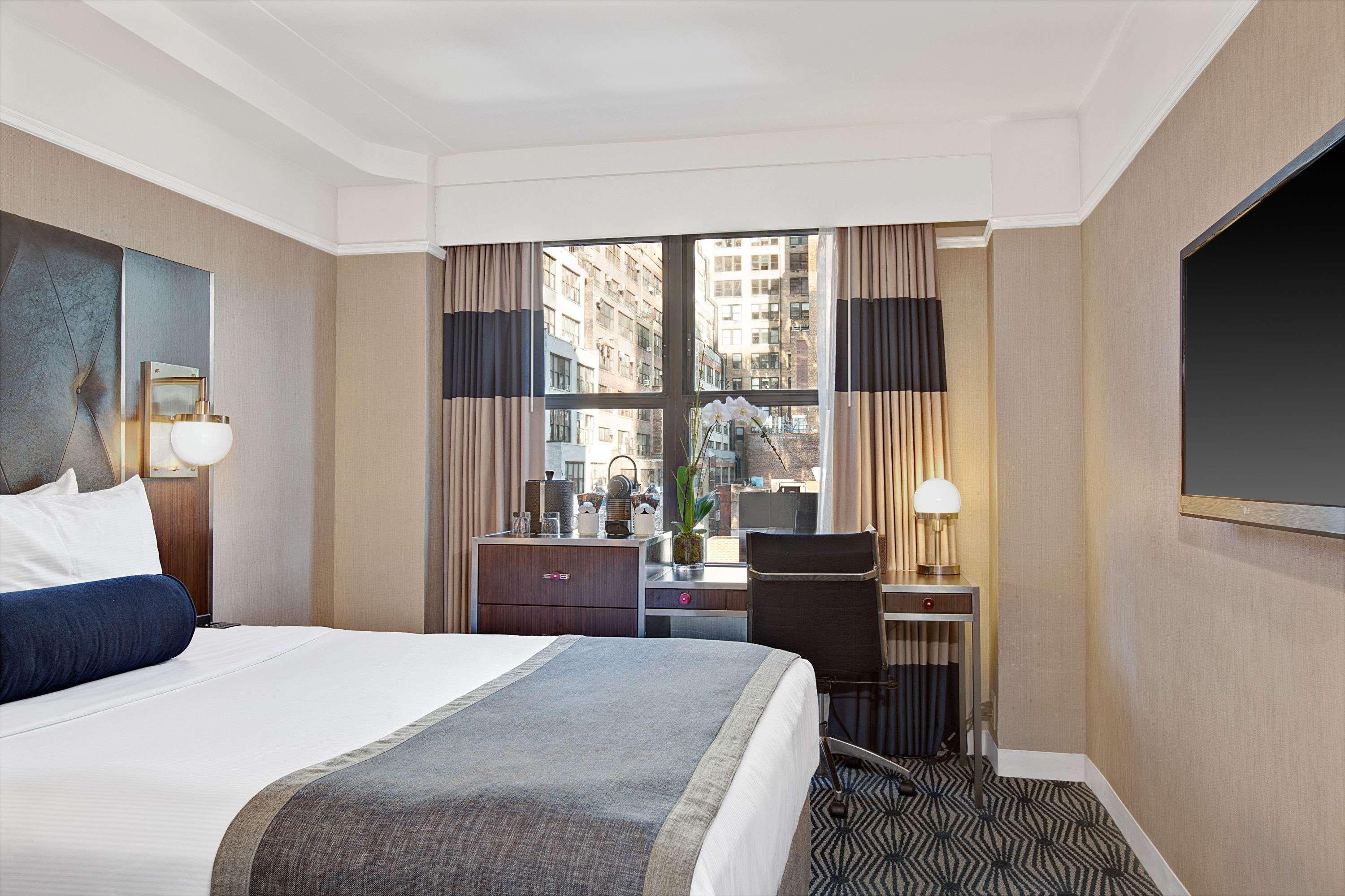 The New Yorker Nova York Exterior foto A room at the Westin New York