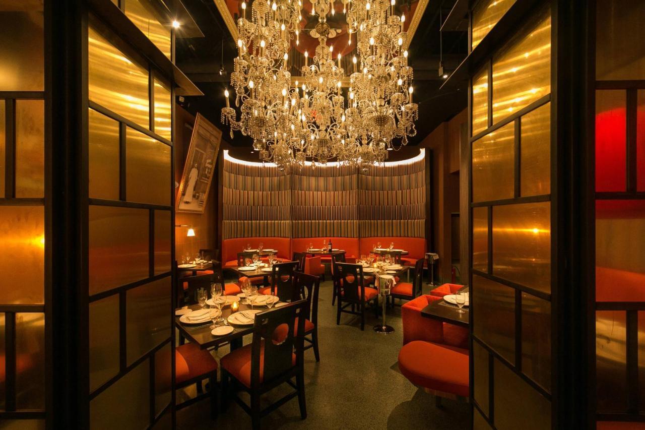 The New Yorker Nova York Exterior foto Interior of the restaurant